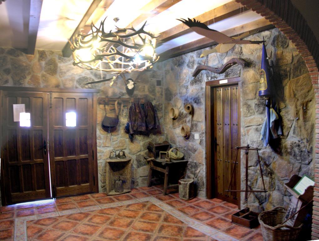 Casa Rural Pena Falcon Torrejón el Rubio Eksteriør bilde