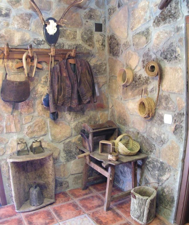 Casa Rural Pena Falcon Torrejón el Rubio Eksteriør bilde