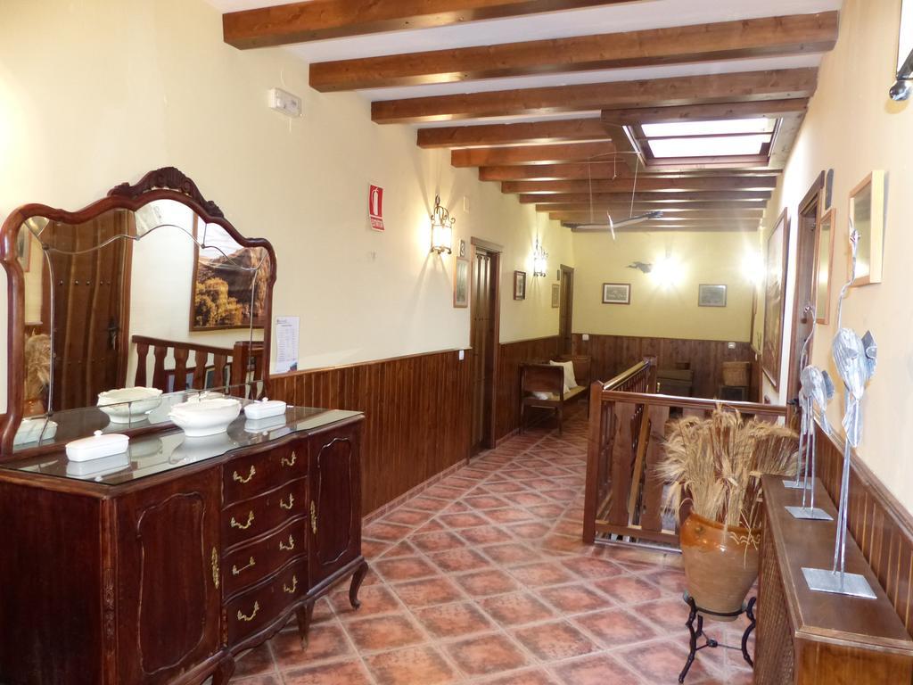 Casa Rural Pena Falcon Guest House Torrejón el Rubio Eksteriør bilde